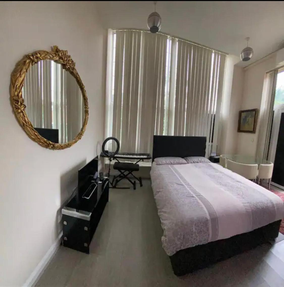 Spacious King Room With Private Entrance - Near Emirates And Camden And King'S Cross - 5 Min To Tube フィンチリー エクステリア 写真
